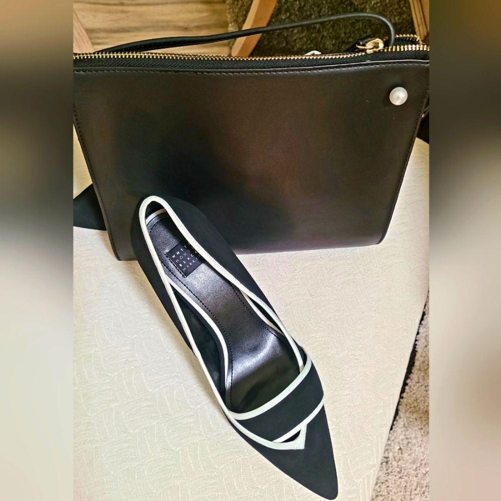 WHBM Suede Leather Signature Pump with Matching Classic Handbag